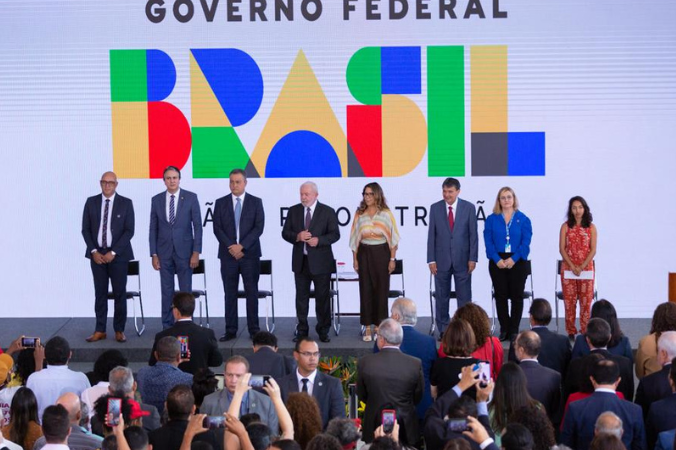 Rita Serrano participa de relançamento do Bolsa Família